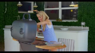 How to Grill the Perfect Steak | Grill Girl | Wide Open Eats