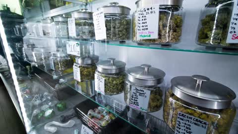 California Bill Would Mandate That Legal Marijuana Products Come With Warning Labels, Brochures
