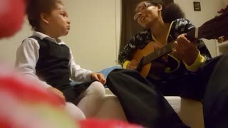 Mom's Heartwarming Song Makes Daughter Cry