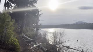 Shoreline Hiking the Beautiful Suttle Lake – Central Oregon – 4K