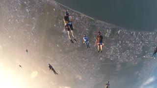 High-flying friends pull off jaw-dropping skydive formation