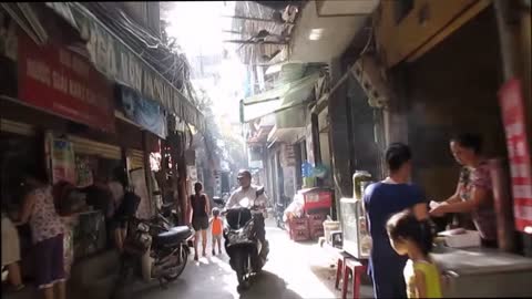 Vietnam, Hà Nội - a little alley 2013-08