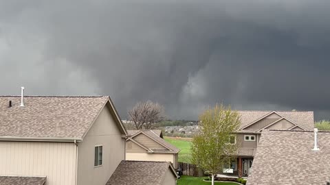 Large Tornado Recorded in Bennington, NE