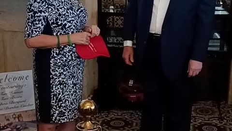 Sabine and President Trump Talk at Mar a Lago