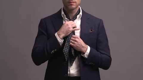5 Ways To Wear An Ascot _ How To Tie An Ascot Cravat _ Ascot Tie