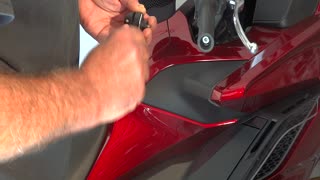 Lidlox Bar End Helmet Lock Installation on a Honda Gold Wing Tour