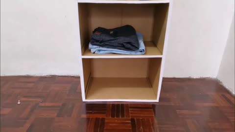 Tultorial on how make a wardrobe out of cardboard-DIY. Make a wardrobe