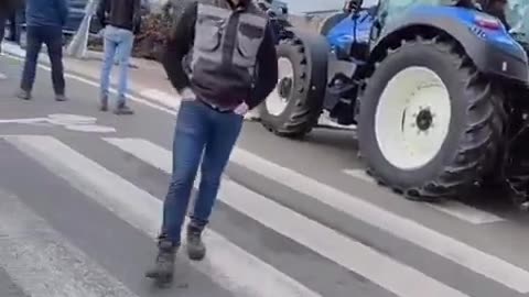 Farmers forced through a police roadblock.