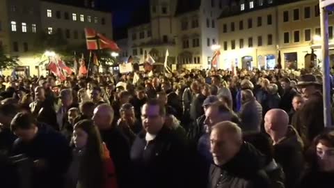 The night before the line was damaged, thousands of people in Gera in Germany against Olaf Scholz's policy and the explosion of energy and gas prices, demanding an end to sanctions on Russia and the reopening of the Nord Stream 2 gas pipeline 👀