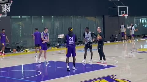 Dennis Schroder is at #Lakers practice today.