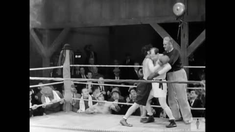 Classic Comedy Gold: Charlie Chaplin's Hilarious Boxing Match in City Lights (1931)