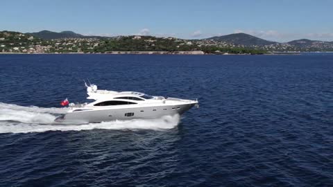 Sunseeker Predator 84