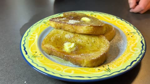 Delicious French Toast - Fast & Easy Recipe!