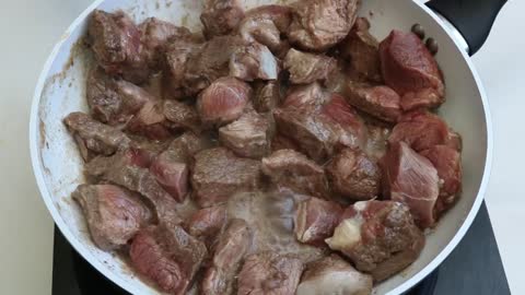 Como fazer carne bovina cozida