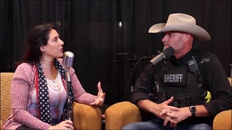 America's favorite Sheriff ~Mark Lamb of Pinal County stops by for a chat with @Patriot_Mom007