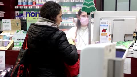 French pharmacies make amoxicillin amid shortage