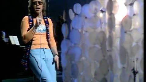 Elton John - In Concert = Live Music Video Gig 1970
