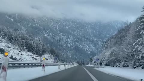 Schnee-Apokalypse in München! Deutschland sperrt das Land wegen eines Schneesturms! Live-Aufnahmen!