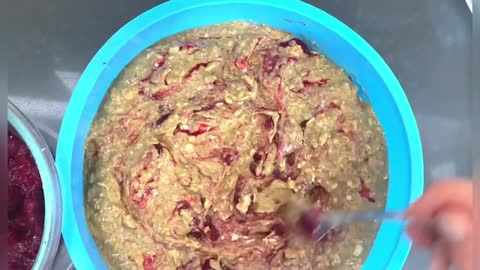Creamy pumpkin-cranberry oatmeal bake (vegan, gluten-free)