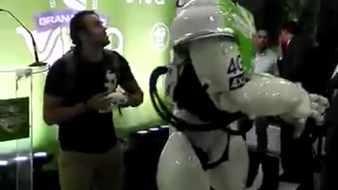 Viva the dancing robot