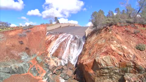 Lake Oroville Spillway February 27, 2017