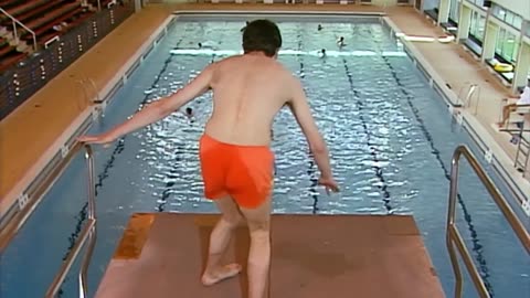 DIVE | Mr.Bean | Mr.Bean Swimming
