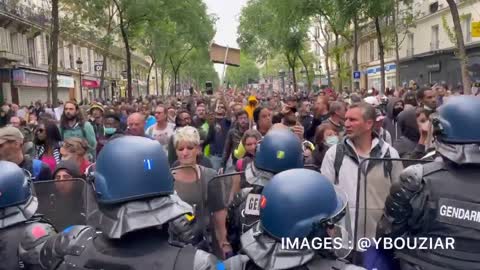 Paris July 17 2021 Protest Front line