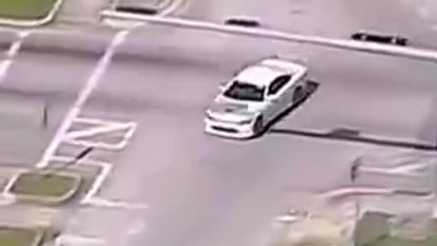 High-Speed Chase: Miami Police Pursuit from Above 🚔🚁