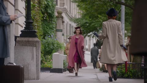 The Marvelous Mrs. Maisel S01 EP02 720P 10bit HEVC AMZN WEBRiP [Hindi + Eng] x265 ESub