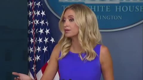 Kayleigh McEnany vs CNN's Jim Acosta