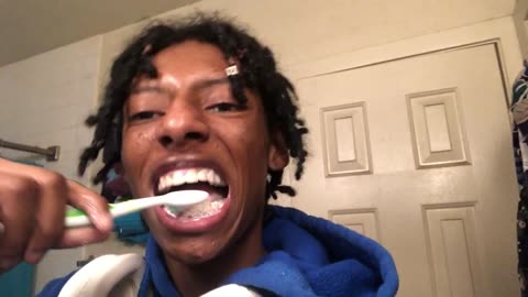 How To Brush Your Teeth