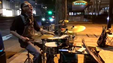 2021-04-01 Street Drummer Mr.Sakakima Sings "Drum man"