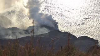 Stromboli the lava reach the sea