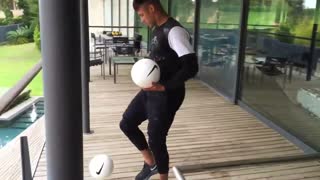 VIDEO: Barcelona superstar Neymar challenges Ronaldo with amazing new skills