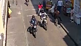 Mototaxistas causan desorden en el Centro