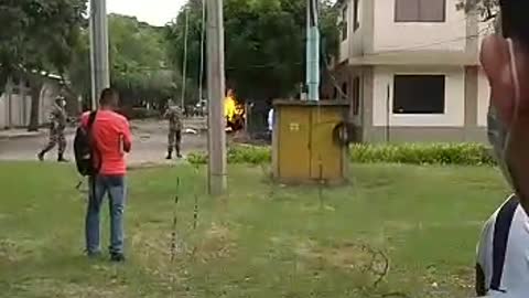 Videos grabaron los angustiosos momentos después de la explosión de un carro bomba en Cúcuta