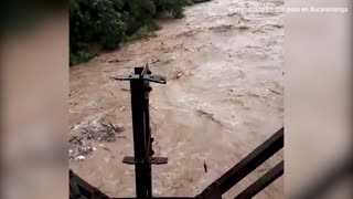 video del río de oro