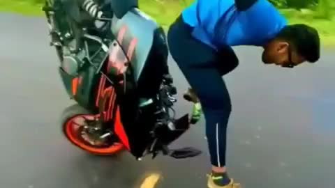 Bike race accident sad😟 moments😡MOOD OFF BIKE RACING WHATSAPP//STUNTS