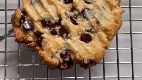 Keto Cookie Recipe - Best Keto Chocolate Chip Cookies