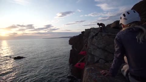 WILD CAMPING IN WALES || Sleeping on Cliff