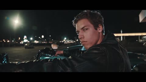 ARNOLD SCHWARZENEEGGER'S YOUNGER SON RECREATES CLASSIC SCENE FROM THE FILM TERMINATOR 2