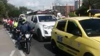 Sigue el plan tortuga en Girón | paro de taxis