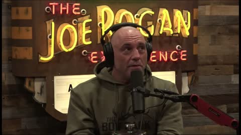 Joe Rogan and Ryan Holiday talks about Student Loans