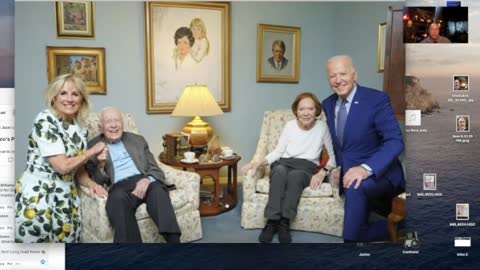 Why do Carter's look like Dwarfs next to Biden's in Photo?