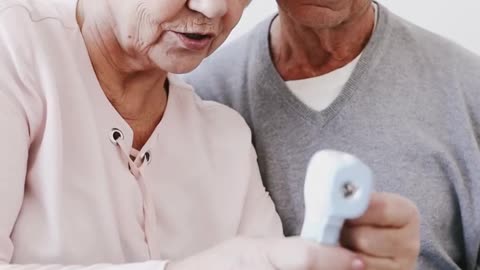 Old Couple try and use technology