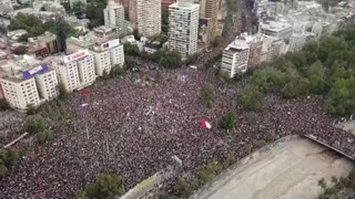 La mayor ola de protestas de Chile carece de líder y se "autoconvoca" sola