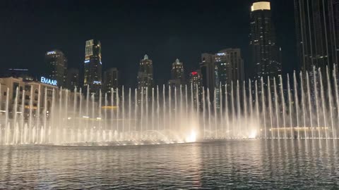 Bhurj Khalifa - Fountain show