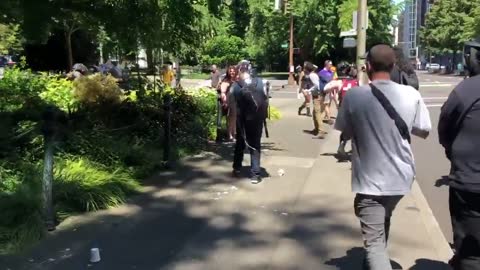 Antifa Fascists And Thugs attack journalist