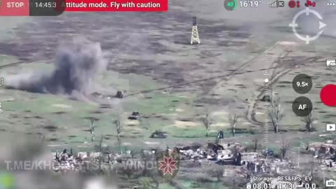 Ukranian Drone Footage Shows a Russian Column Entering Krasnogorovka and Capturing a Warehouse