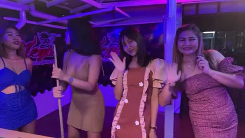 Hot Girls Play Pool in Thailand Bar - Pattaya Nightlife Livestream l